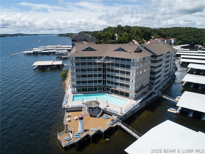 Enjoy the panoramic views from the point pool of the 1 mile - photo 46