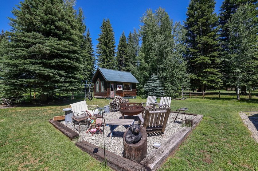 Classic Log Home on TWO McCall Golf Course Frontage LOTS, just - photo 8