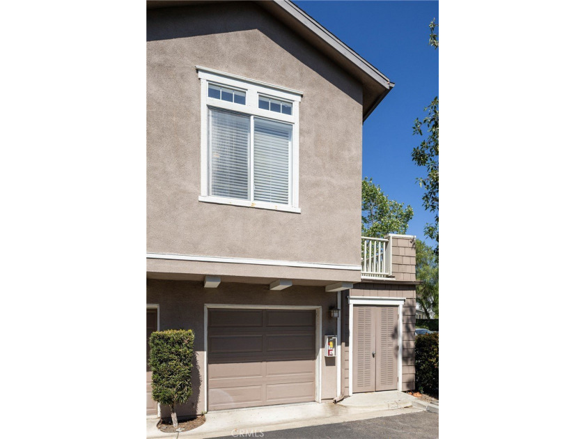 Tucked within the Chambray community of Ladera Ranch, this - photo 18