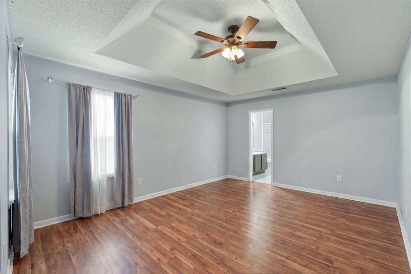Welcome home to this perfectly located 3-bedroom, 2-bath - photo 21
