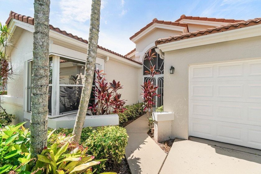 Welcome to this charming 3-bedroom, 2-bathroom single-family - photo 5