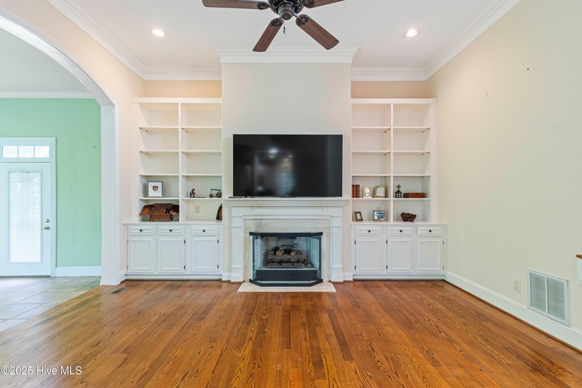 New price and offering a 20,000.00 allowance for updating or can - photo 12