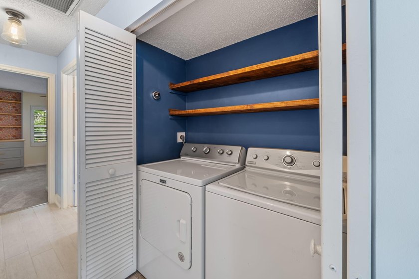 Welcome home to this 3-bedroom, 2-bathroom waterfront home in - photo 21