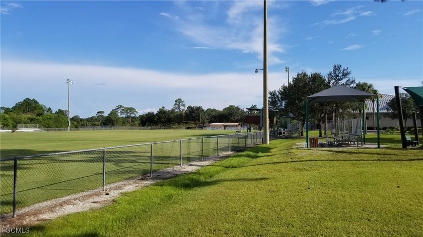 Double lot!!! Flood zone X! No HOAs with fees or deed - photo 22