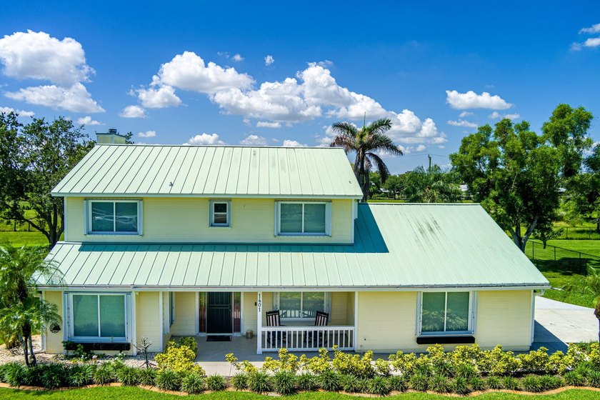 Welcome to your private slice of country paradise in the highly - photo 4