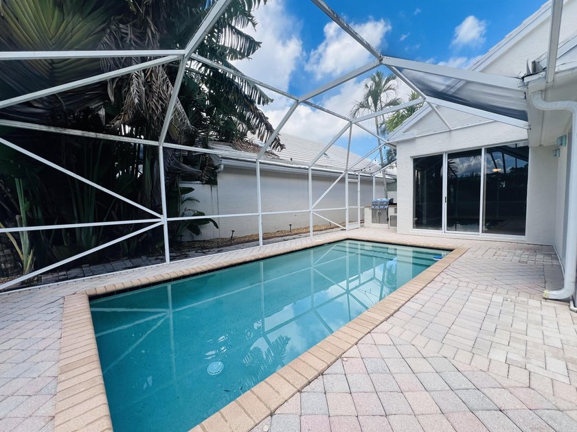 Welcome home to this 3-bedroom, 2-bathroom waterfront home in - photo 34