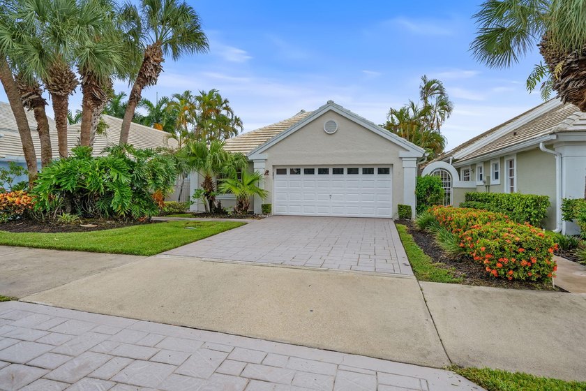 Welcome home to this 3-bedroom, 2-bathroom waterfront home in - photo 37