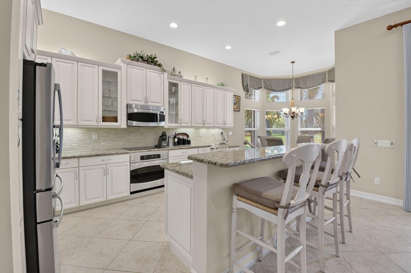 Welcome home to this beautifully maintained, well-cared-for - photo 10