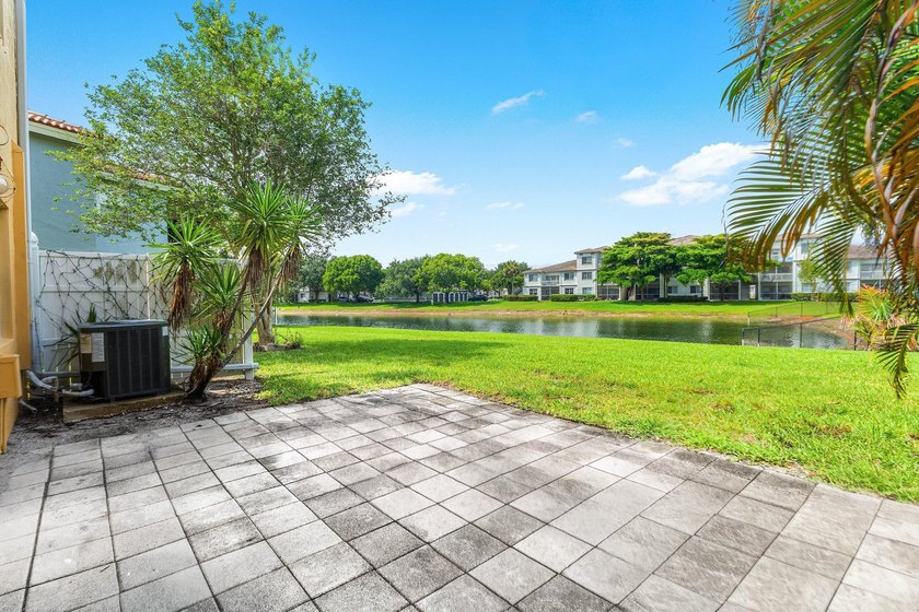 Welcome to 3260 Commodore Court, a beautifully renovated lake - photo 25