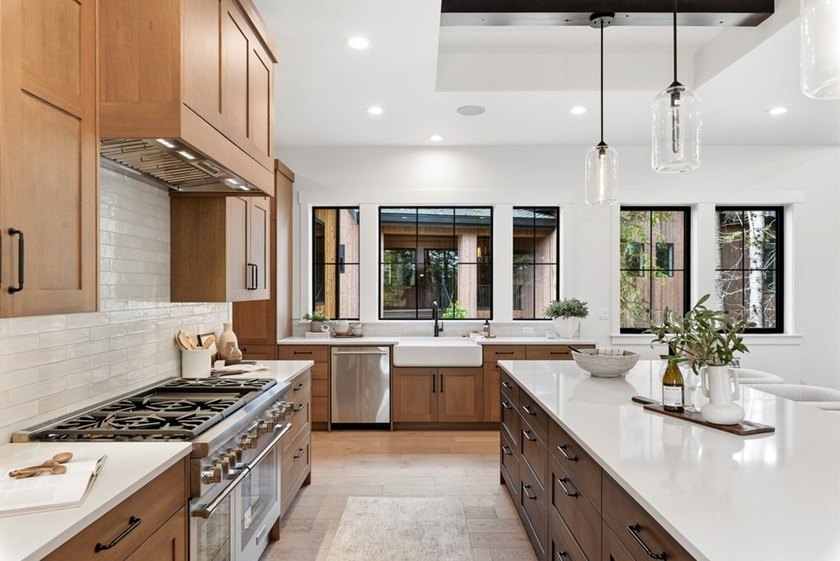 Move-In Ready Mountain Retreat! Nestled between Lake Cascade and - photo 8
