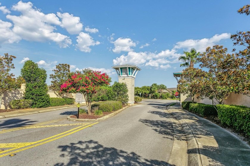 Immaculate, well maintained stunning 5-Bedroom, 2.5 Bath Home - photo 46