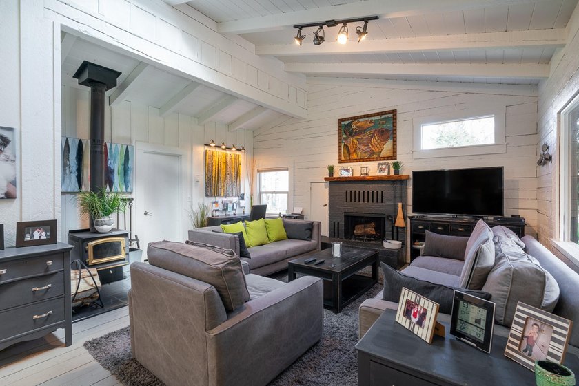 A true legacy estate with 33.45 pristine acres in the heart of - photo 14