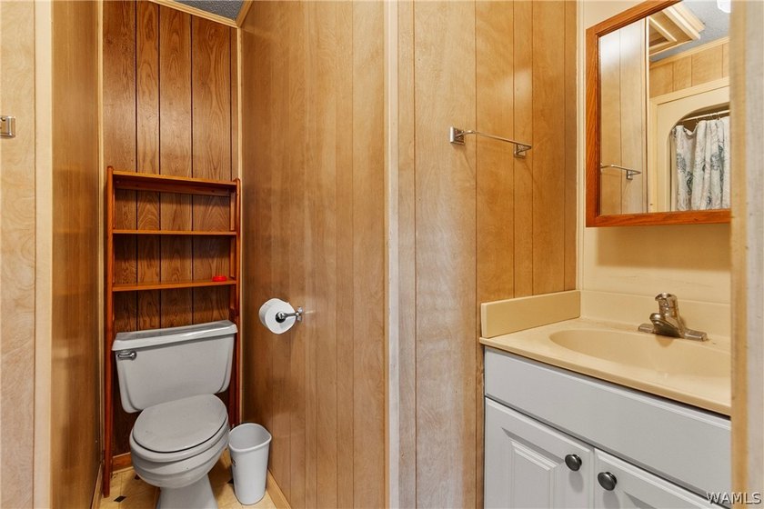 This spacious 6-bedroom, 4-bathroom home offers over 3,360 sq ft - photo 15
