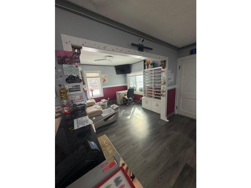 Offered at $180,000, this well-maintained and recently remodeled - photo 5