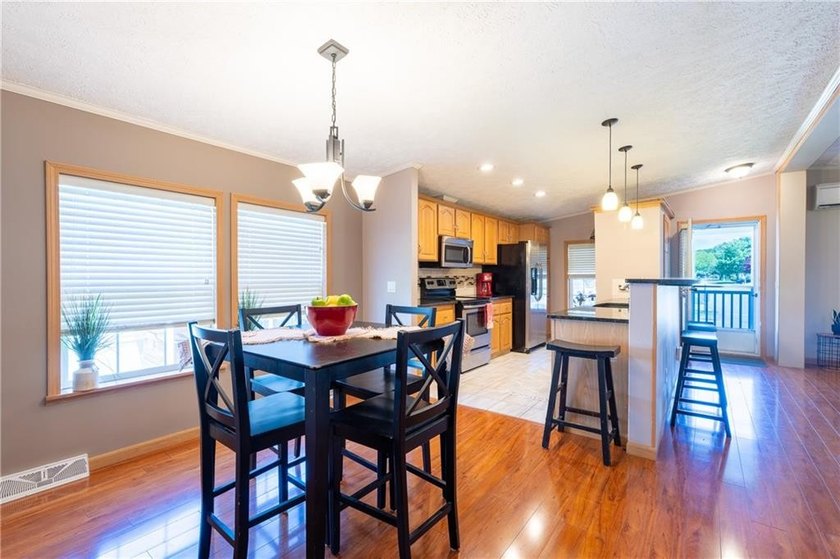 This single level 1400+ sq.ft. open living floorplan is light - photo 14