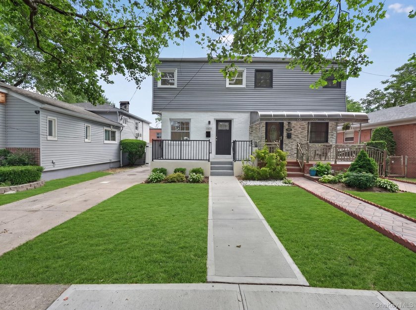 Experience modern living at its finest in this stunning newly - photo 13