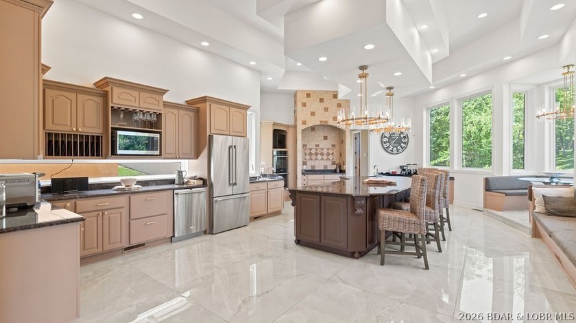 Luxury lakefront home located in a highly sought-after cove at - photo 20