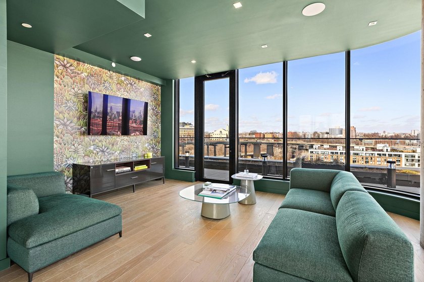 3P is a meticulous two bedroom plus den. Photos are of similar - photo 22
