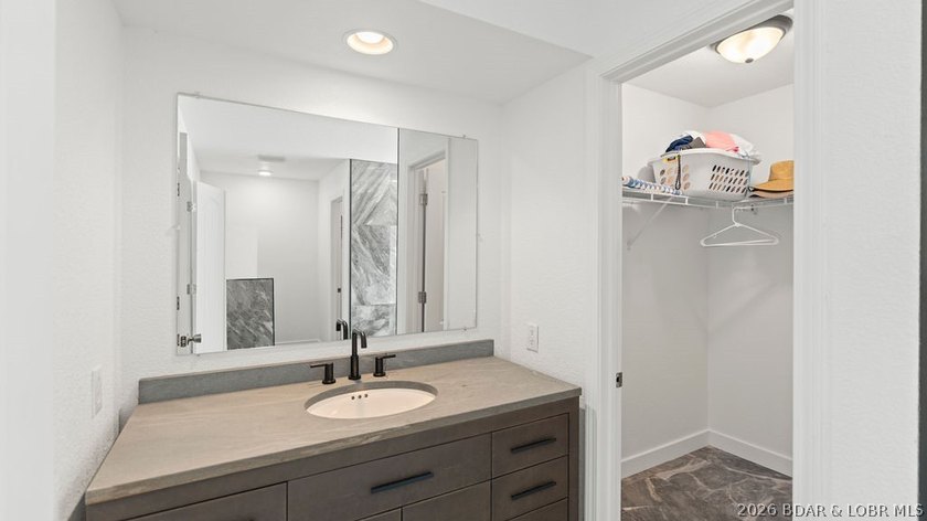 Luxury lakefront home located in a highly sought-after cove at - photo 36