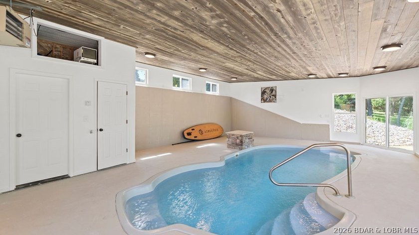 Luxury lakefront home located in a highly sought-after cove at - photo 47