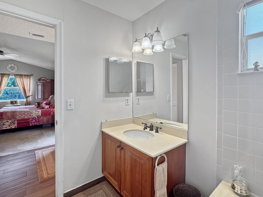 Welcome to this spacious 3-bedroom, 2-bath single-family home in - photo 28