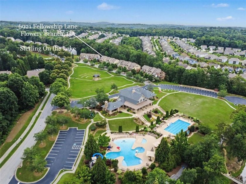 Experience elevated living in this exquisitely updated endunit - photo 31