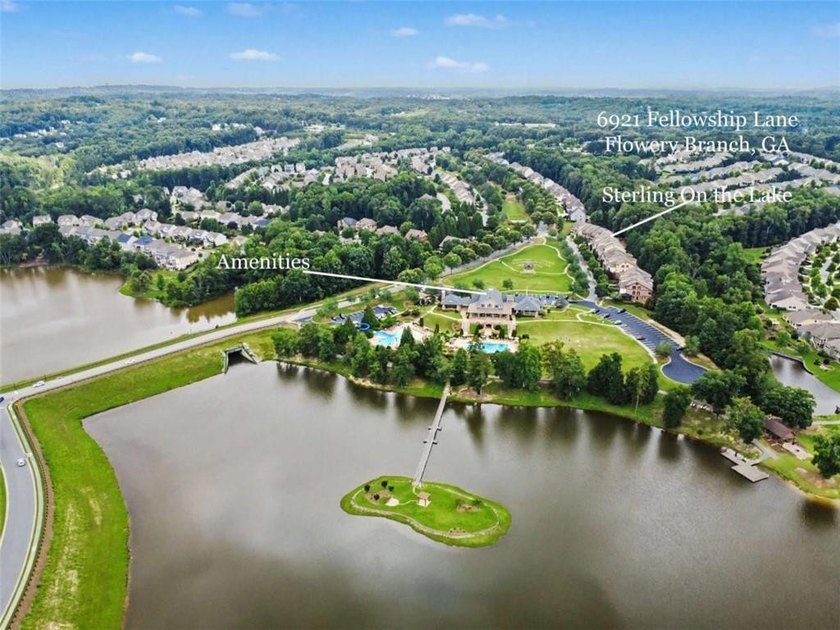 Experience elevated living in this exquisitely updated endunit - photo 33