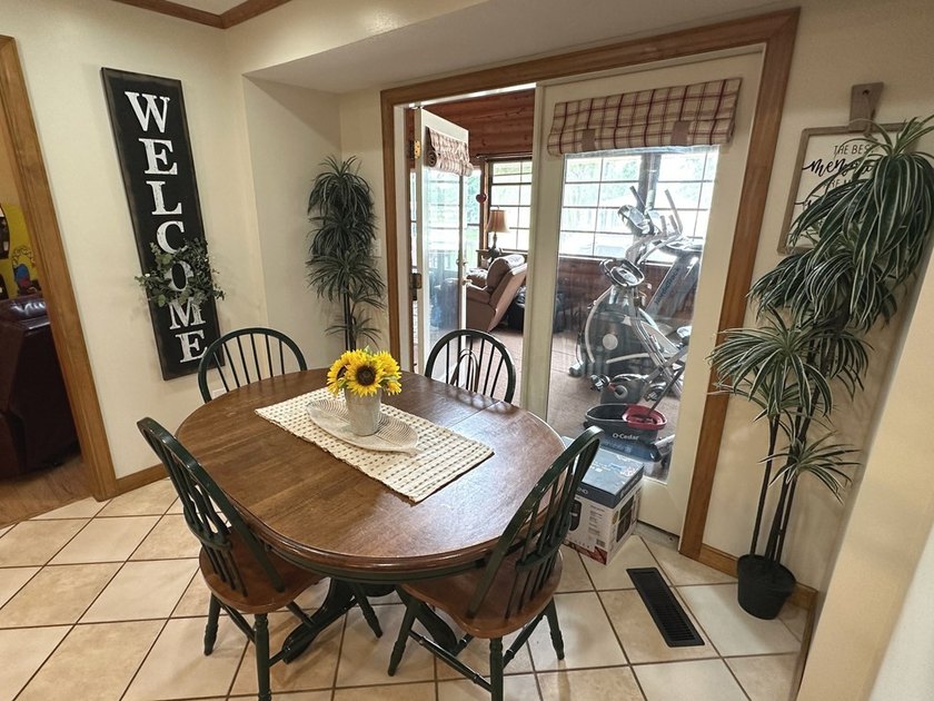 Welcome to your dream country retreat-a stunning home nestled on - photo 10