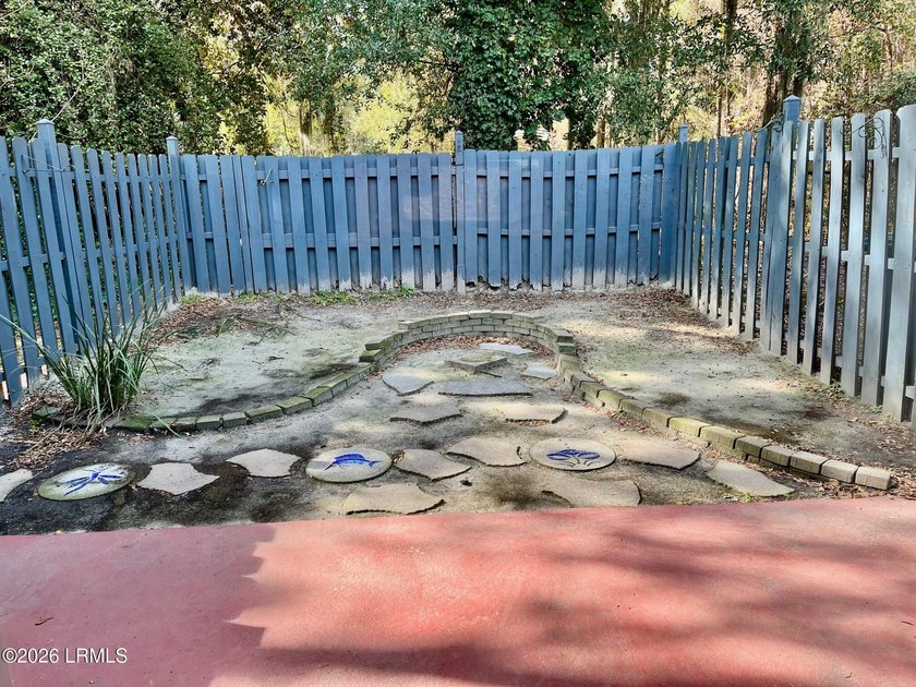 LOOKING FOR A SHORT TERM RENTAL IN A TOP NOTCH LOCATION...THIS - photo 14