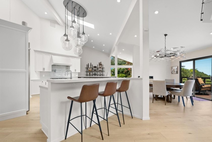 Sweeping Monterey Bay views, exceptional privacy, and a - photo 16