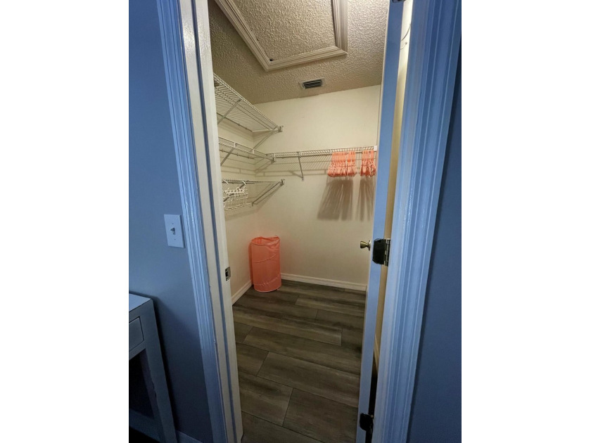 The total Square Feet: 2,618, including livable and non-livable - photo 16