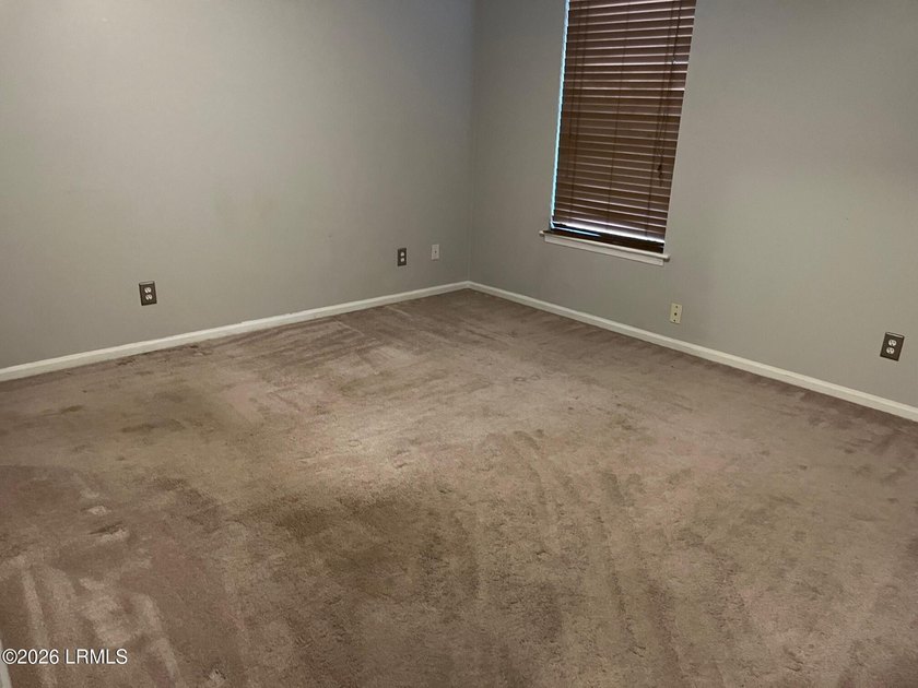 LOOKING FOR A SHORT TERM RENTAL IN A TOP NOTCH LOCATION...THIS - photo 22
