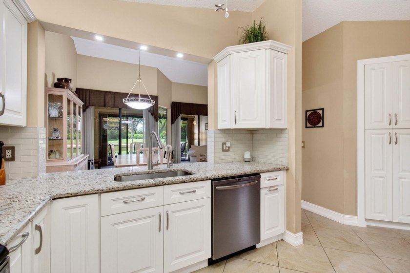 Enjoy breathtaking lake views from this beautifully maintained - photo 18