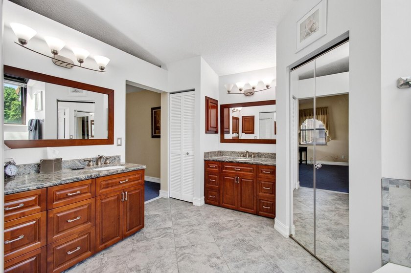 Enjoy breathtaking lake views from this beautifully maintained - photo 27