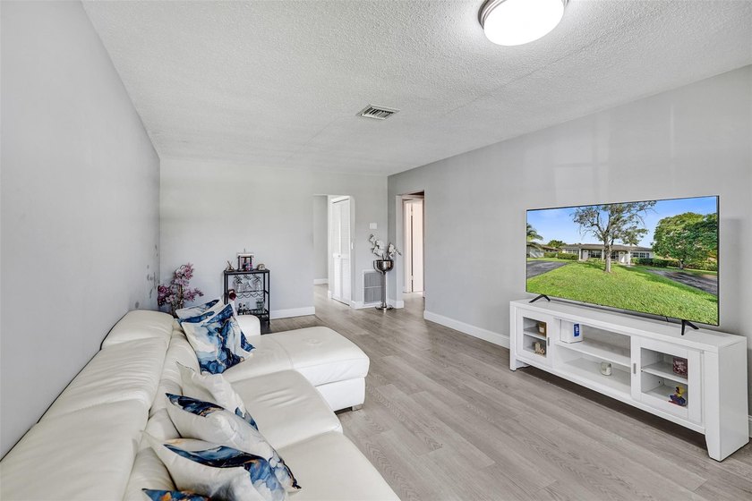 Turnkey duplex investment in Coral Springs showing two renovated - photo 5