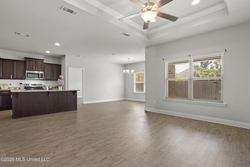 NEW LISTING in Southpointe - Ocean Springs! Tucked away on a - photo 8