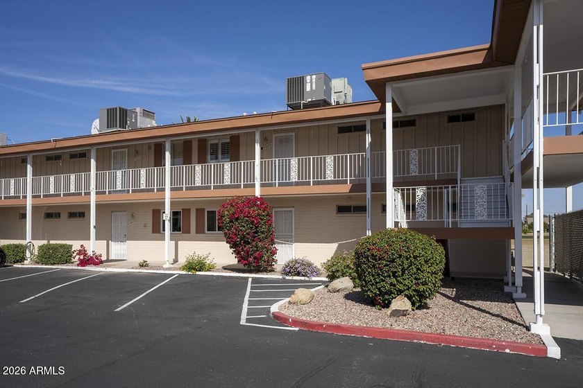 This home qualifies for a Free 1 year buy down though Rocket - photo 15