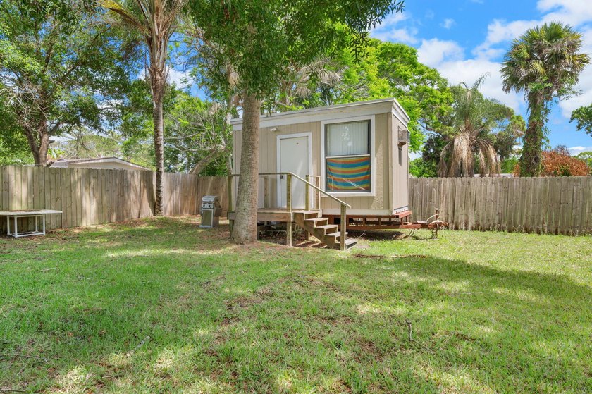 Welcome home to this updated 2-bedroom, 1-bathroom residence in - photo 15