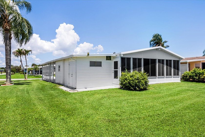 Land Owned...Savanna Club. Enjoy the Florida retirement - photo 2