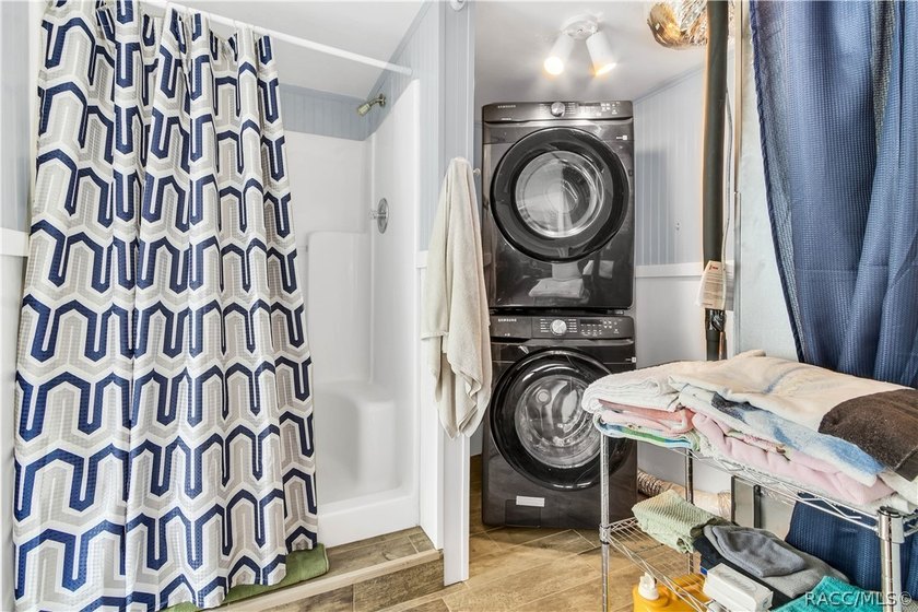 Discover the perfect blend of coastal charm and laid-back - photo 21