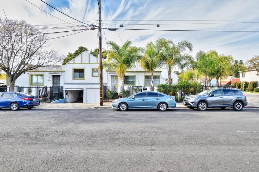 Triplex property located at 6029 MacArthur Blvd in Oakland - photo 2