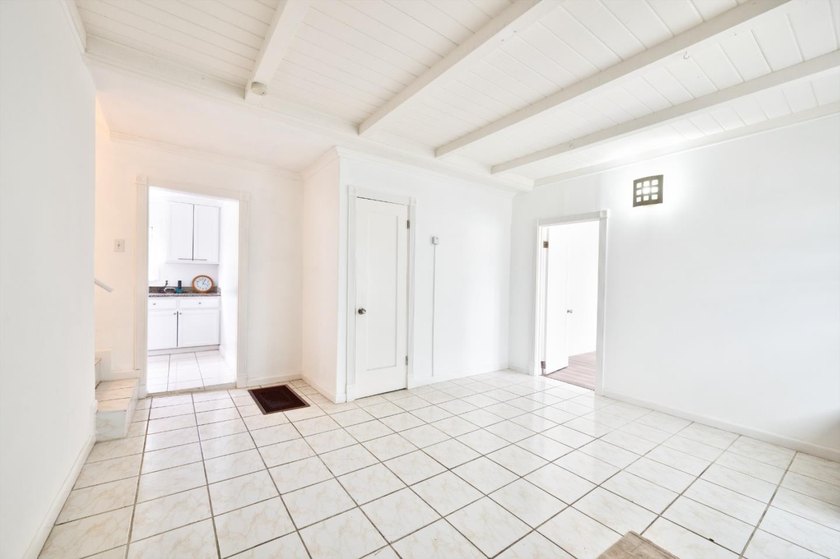Triplex property located at 6029 MacArthur Blvd in Oakland - photo 3