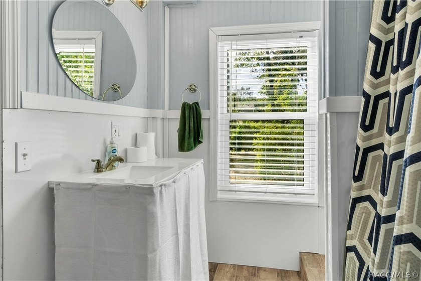 Discover the perfect blend of coastal charm and laid-back - photo 23