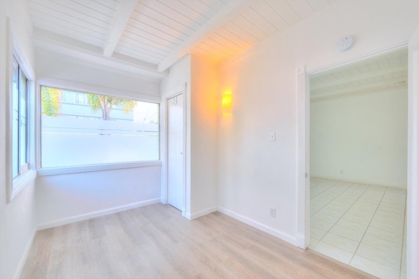 Triplex property located at 6029 MacArthur Blvd in Oakland - photo 8