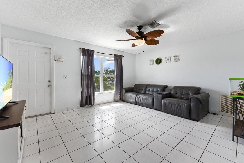 Whether you're a first-time homebuyer or an investor looking to - photo 3