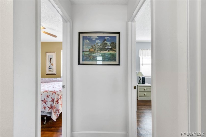 Discover the perfect blend of coastal charm and laid-back - photo 46