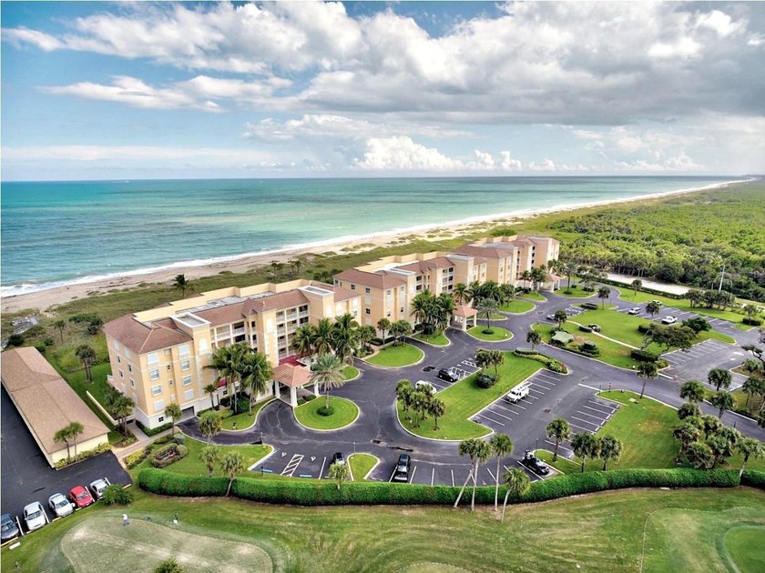 OCEAN VIEWS! Beautiful 3-bedroom 2.5 bath &amp; 1 garage space for - photo 4