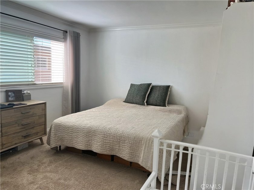 Move right into this light and bright large one bedroom condo - photo 10