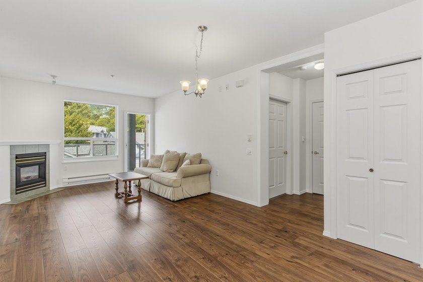 Beautifully updated and exceptionally well located, this - photo 3