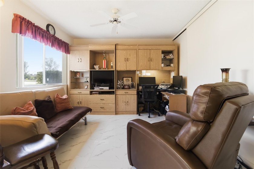 Calling ALL GOLFERS &amp; SNOWBIRDS! Pristine, Beautiful &amp; LARGE, 3 - photo 13